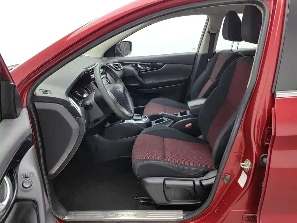 Nissan Qashqai — миниатюра 10