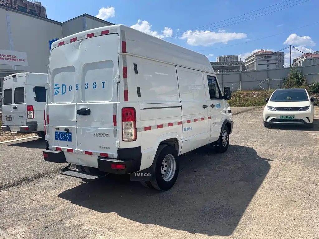 IVECO Daily — миниатюра 5