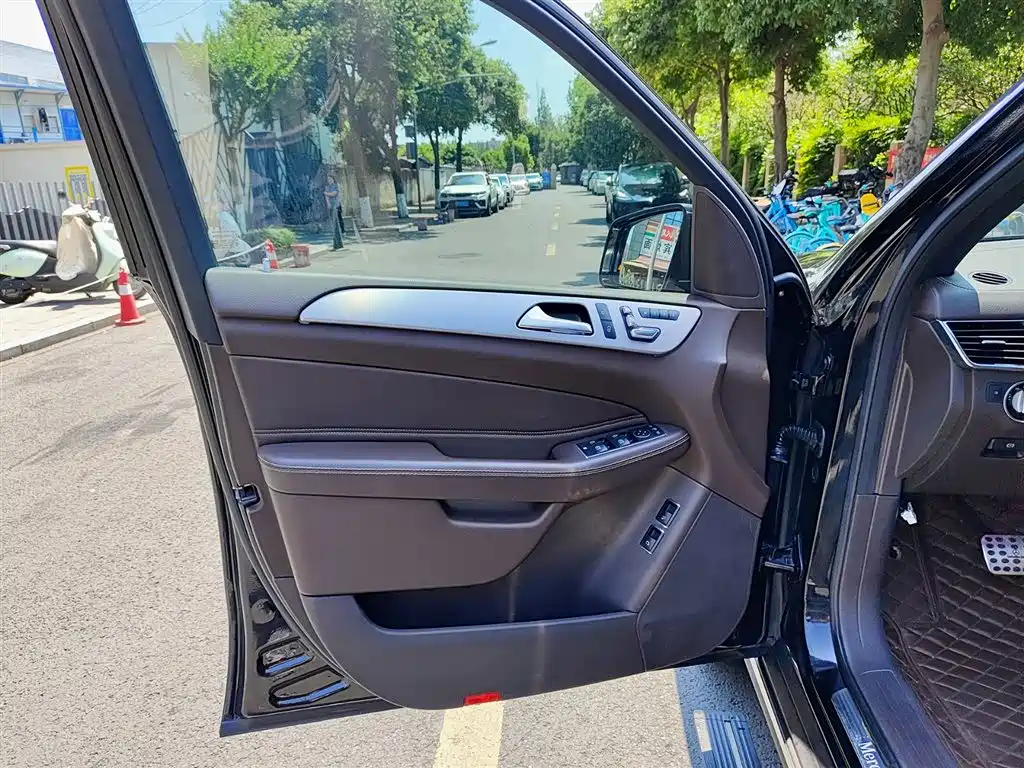 Mercedes-Benz GLS 2016 GLS 400 4MATIC