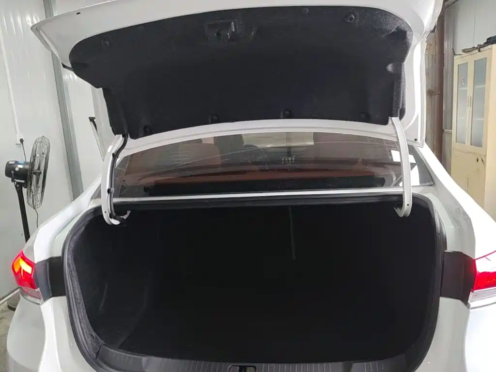 Buick Excelle — миниатюра 19