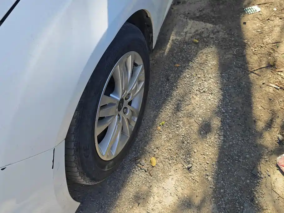 Ford Focus — миниатюра 6