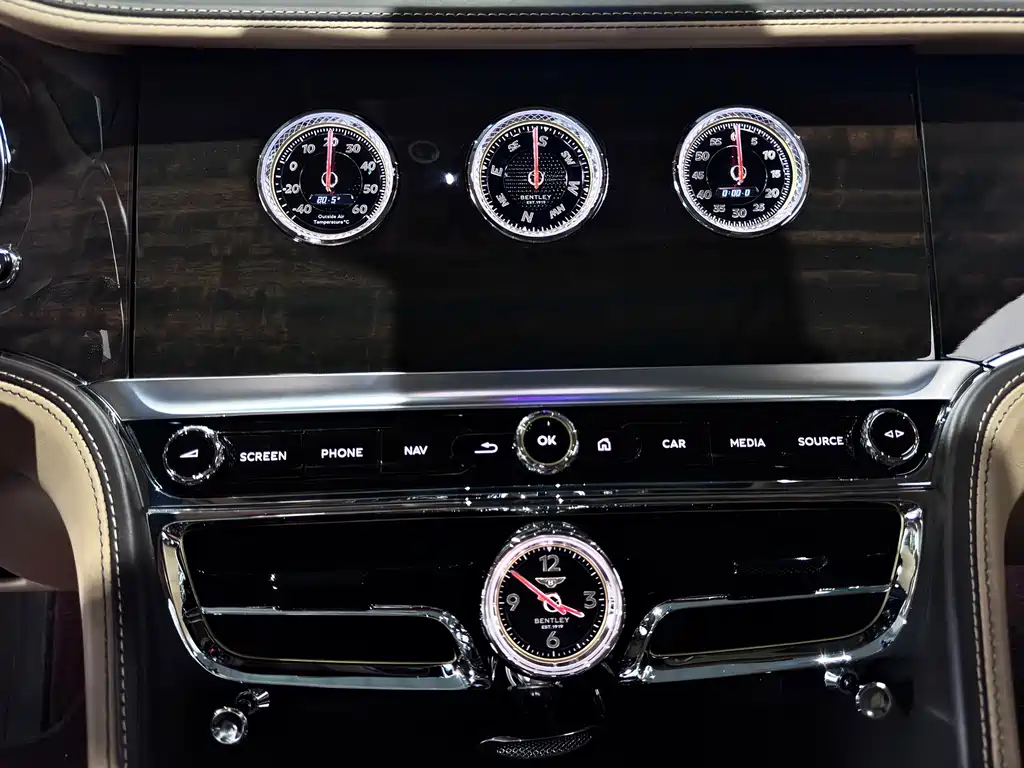 Bentley Flying Spur — миниатюра 22