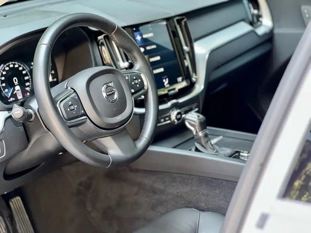 Volvo XC60 — миниатюра 19