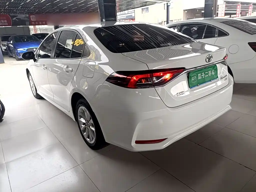 Toyota Corolla — миниатюра 5