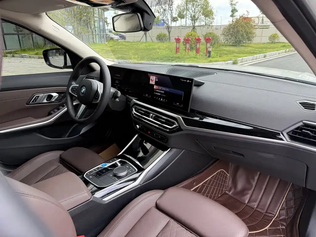 BMW i3 — миниатюра 8