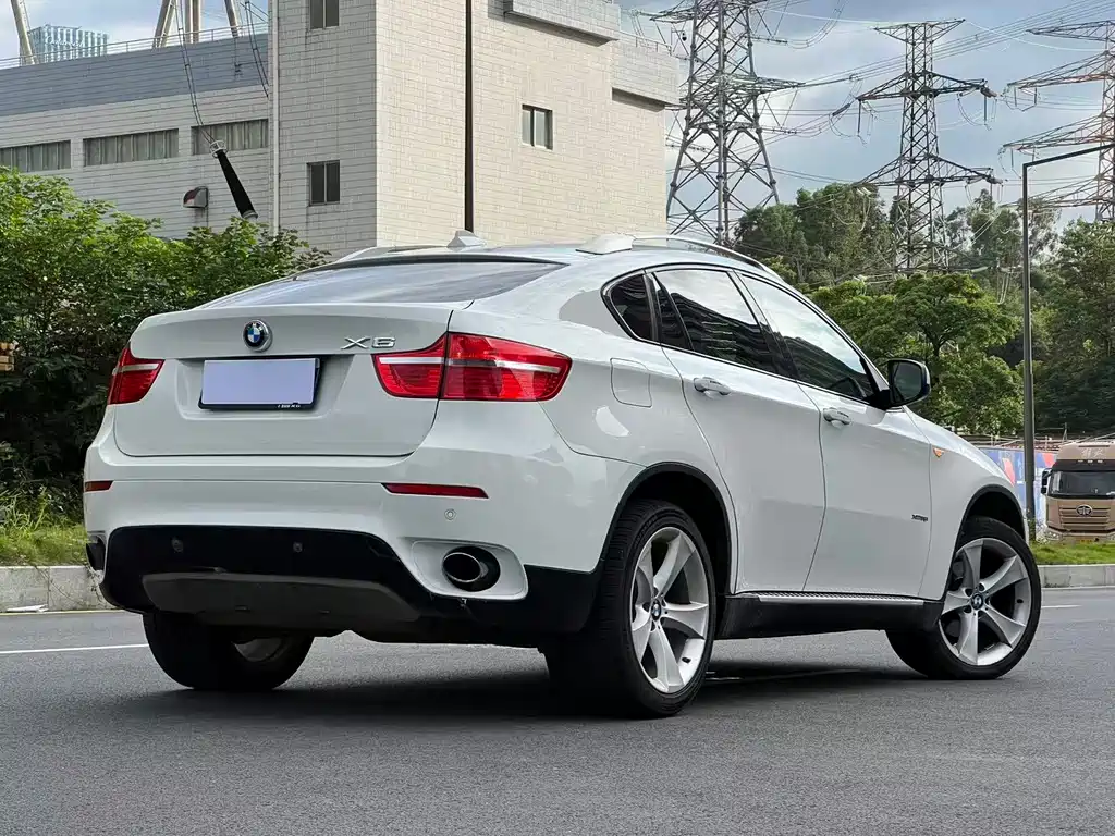 BMW X6 — миниатюра 4