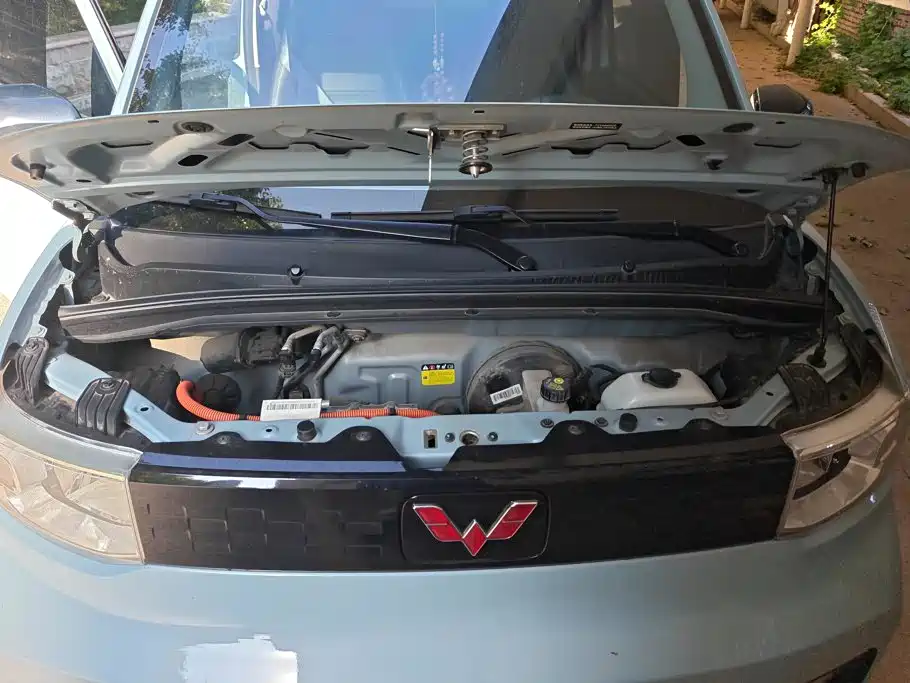Wuling MINIEV — миниатюра 10