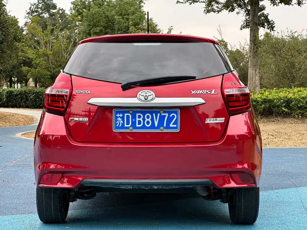 Toyota Yaris L — миниатюра 9