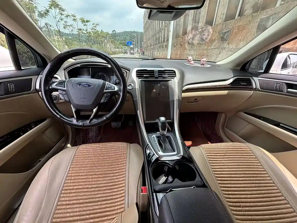 Ford Mondeo — миниатюра 8
