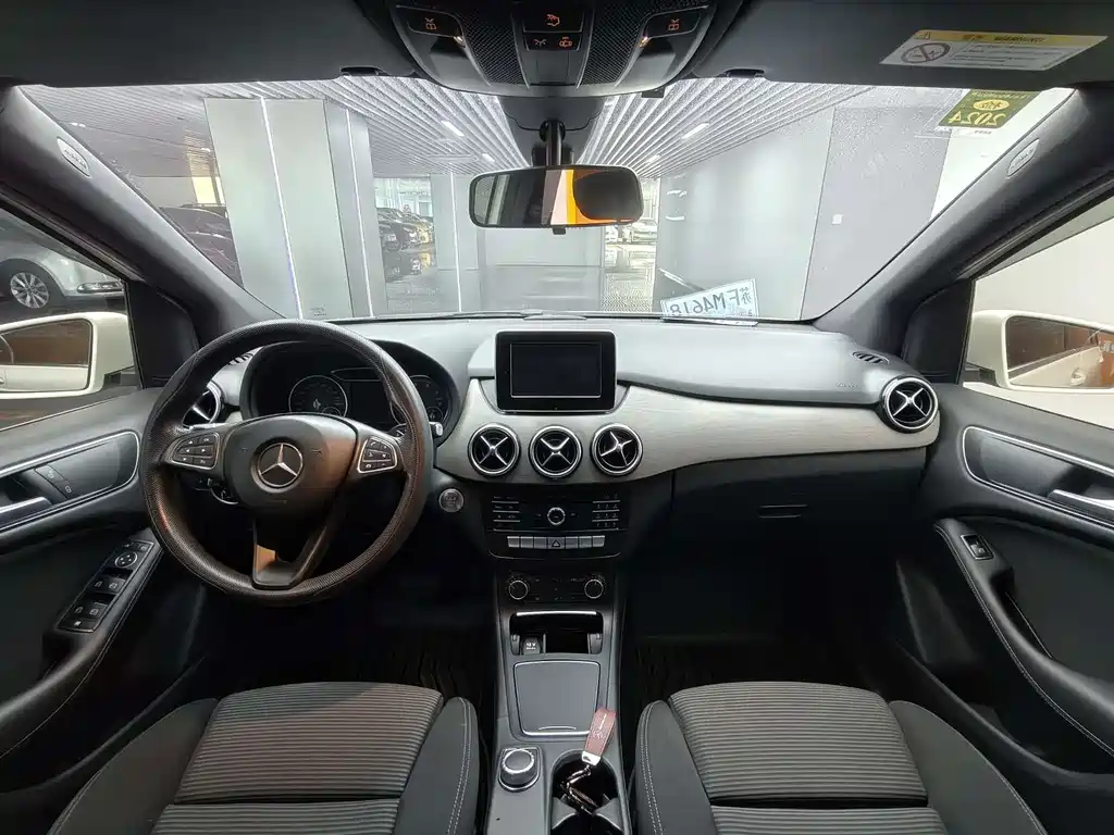 MERCEDES-BENZ B CLASS