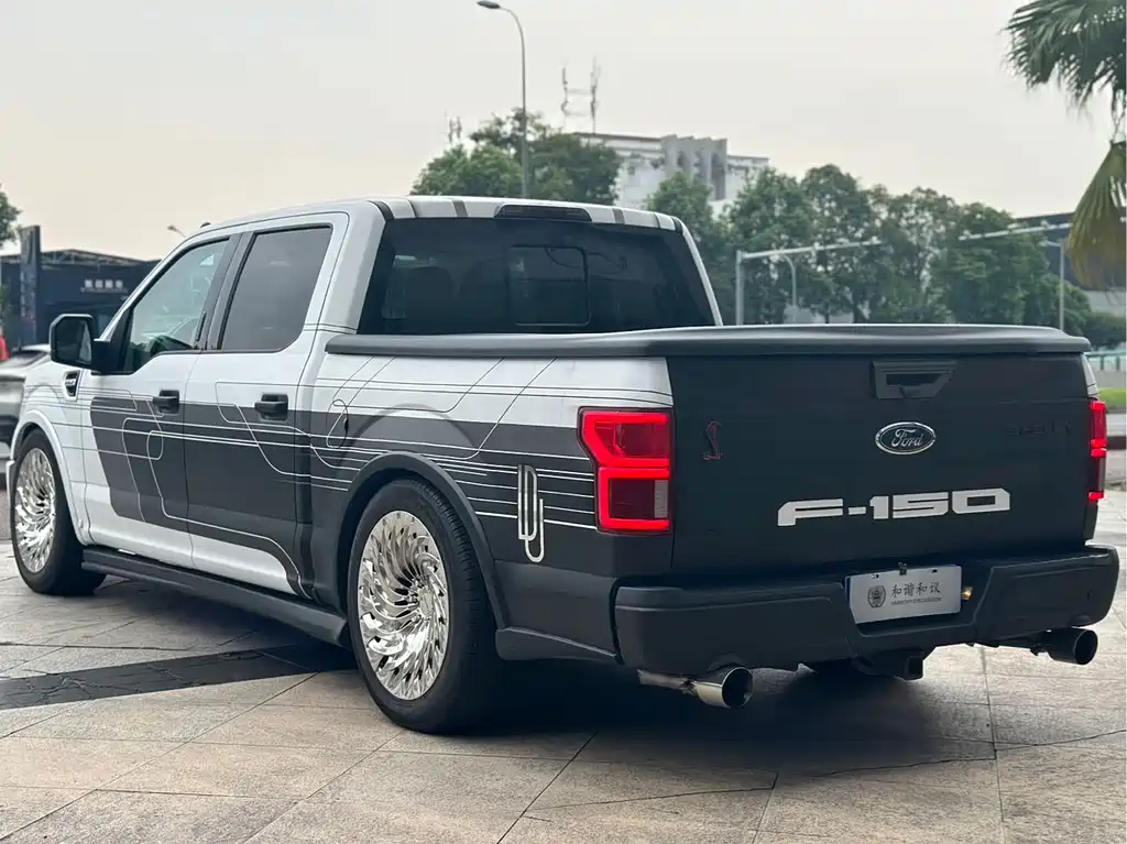 Ford F-150 Raptor — миниатюра 6