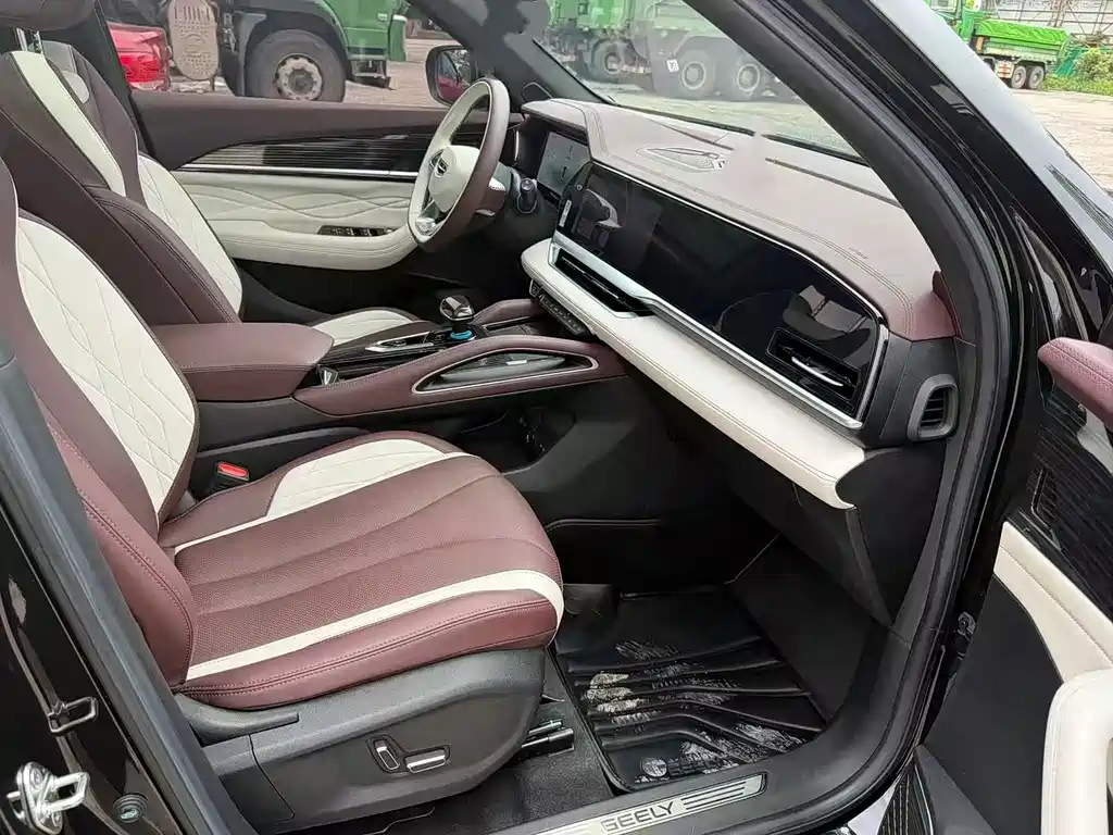 Geely Xingyue L — миниатюра 4