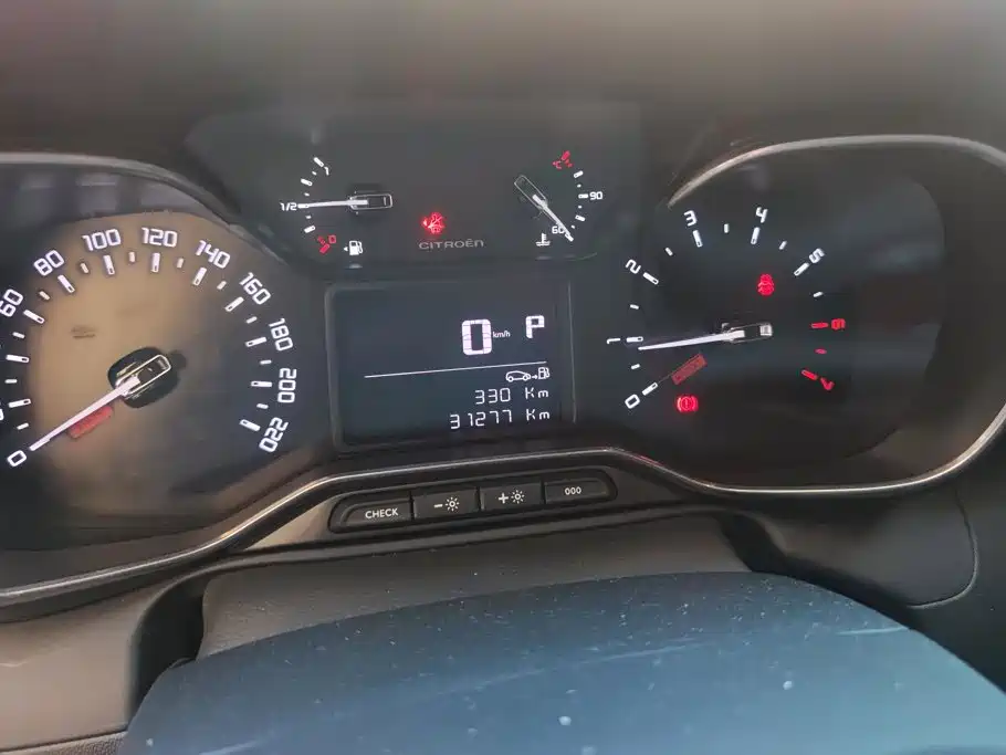 Citroen C4 Aircross — миниатюра 14