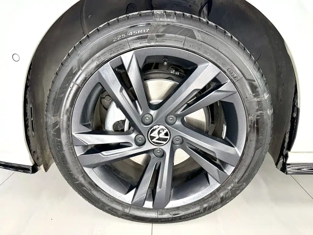 Volkswagen Golf — миниатюра 13