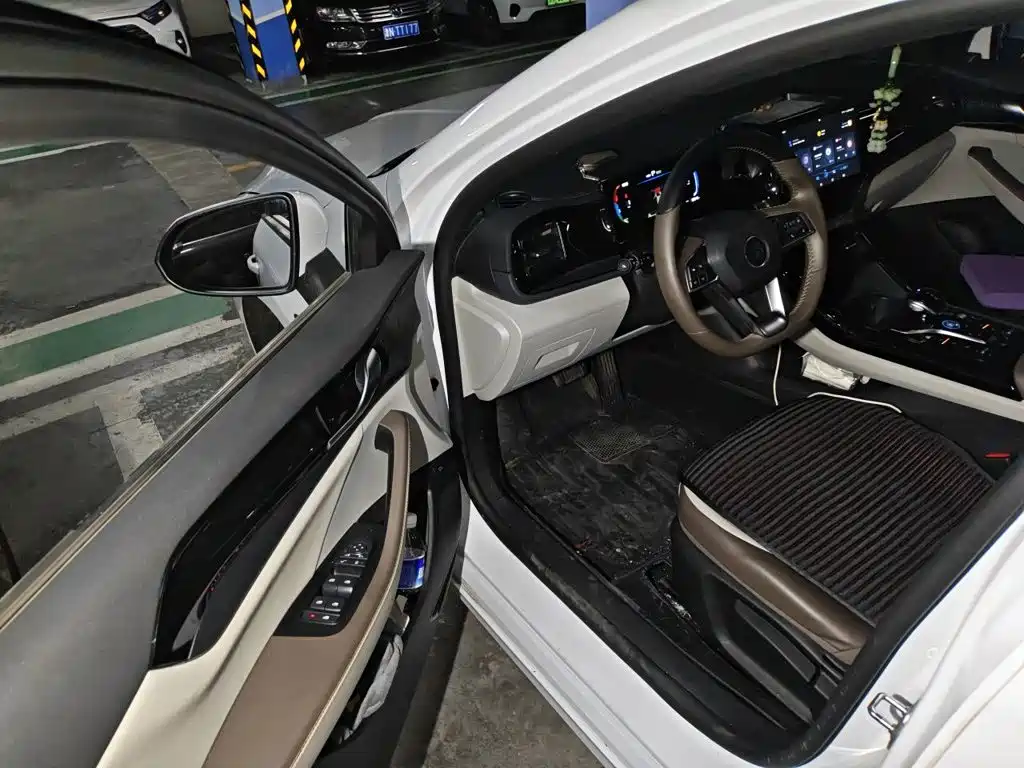 BYD Qin PLUS — миниатюра 12