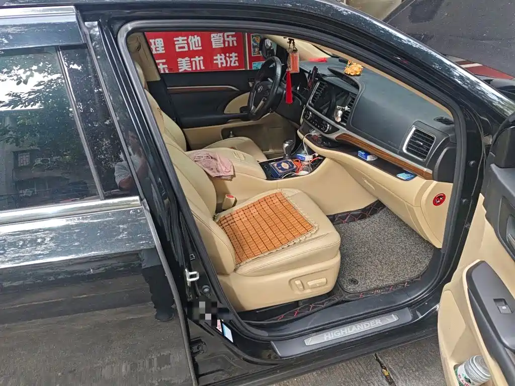 Toyota Highlander — миниатюра 19