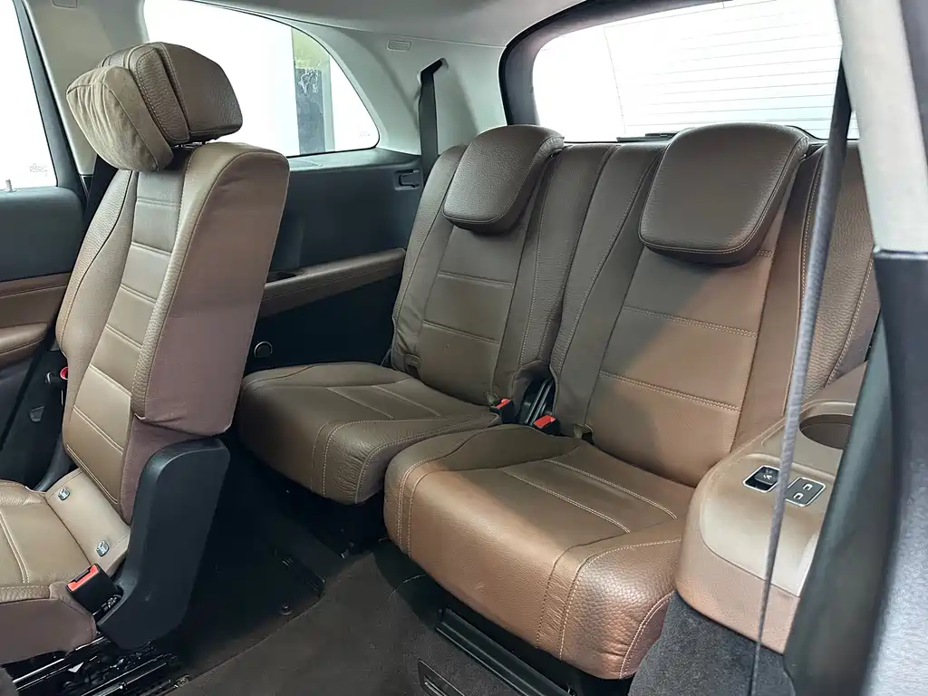 Mercedes-Benz GLS — миниатюра 12
