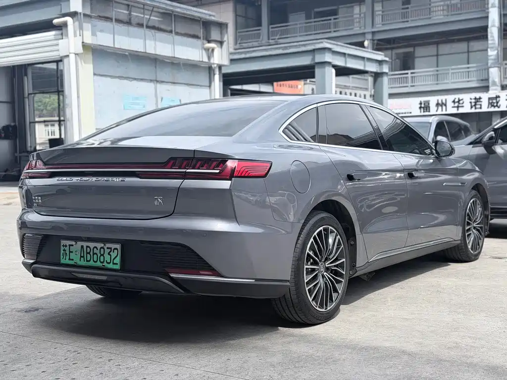 BYD Han — миниатюра 5
