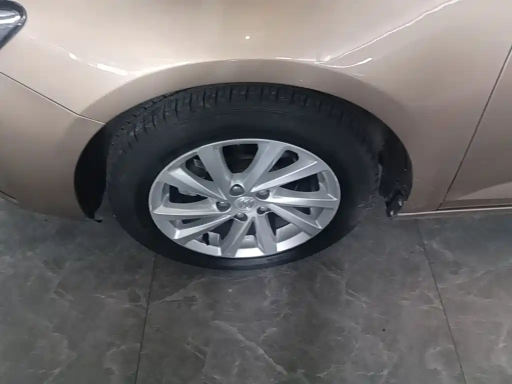 Buick Verano — миниатюра 23