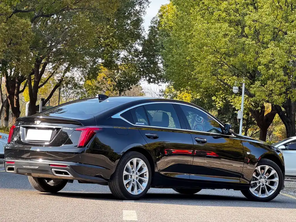 Cadillac CT5 — миниатюра 3