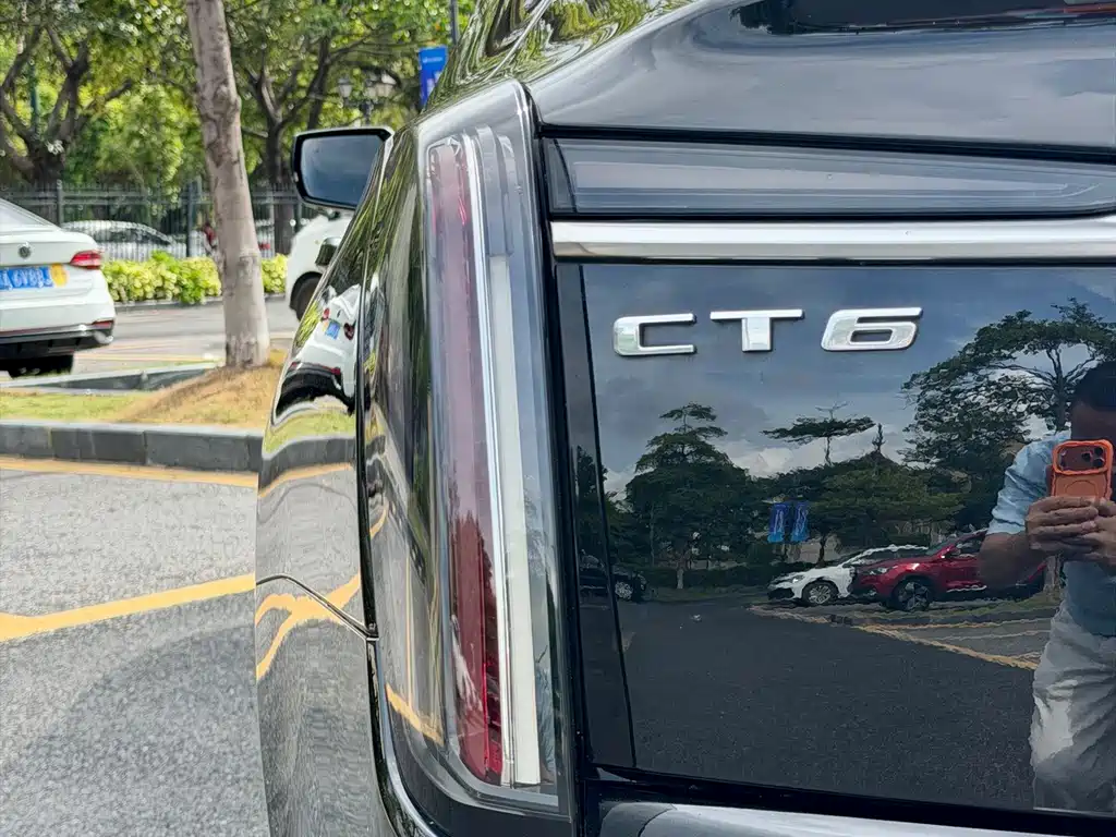 Cadillac CT6 — миниатюра 8