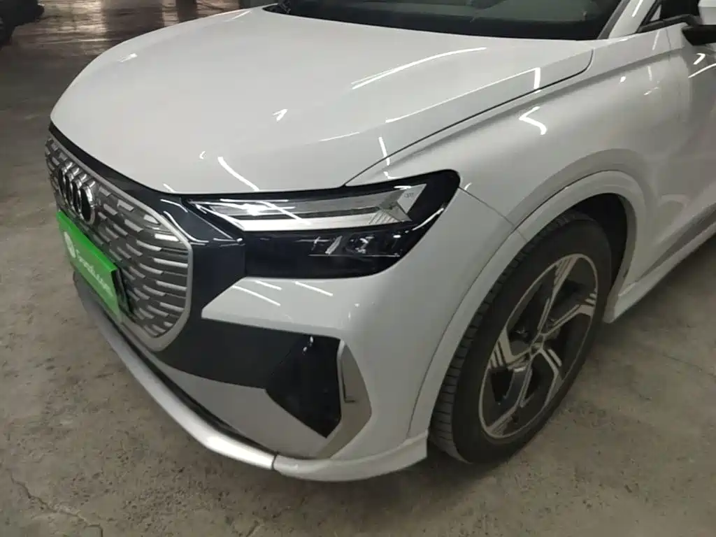 Audi Q4 e-tron — миниатюра 24