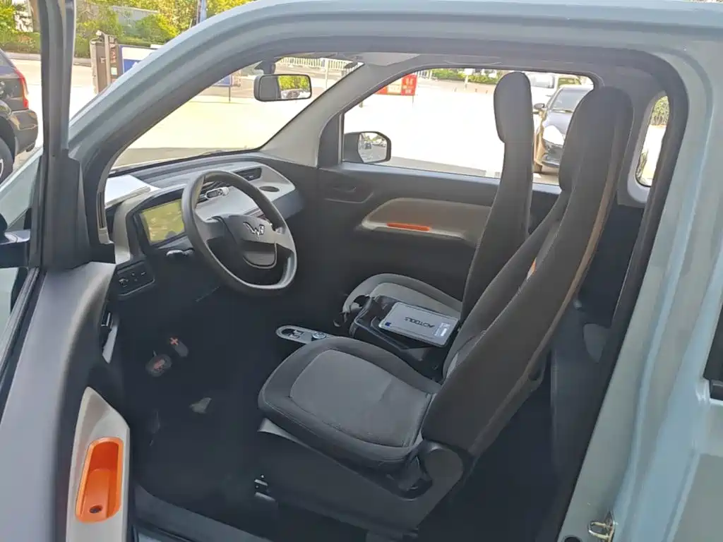 Wuling MINIEV — миниатюра 15