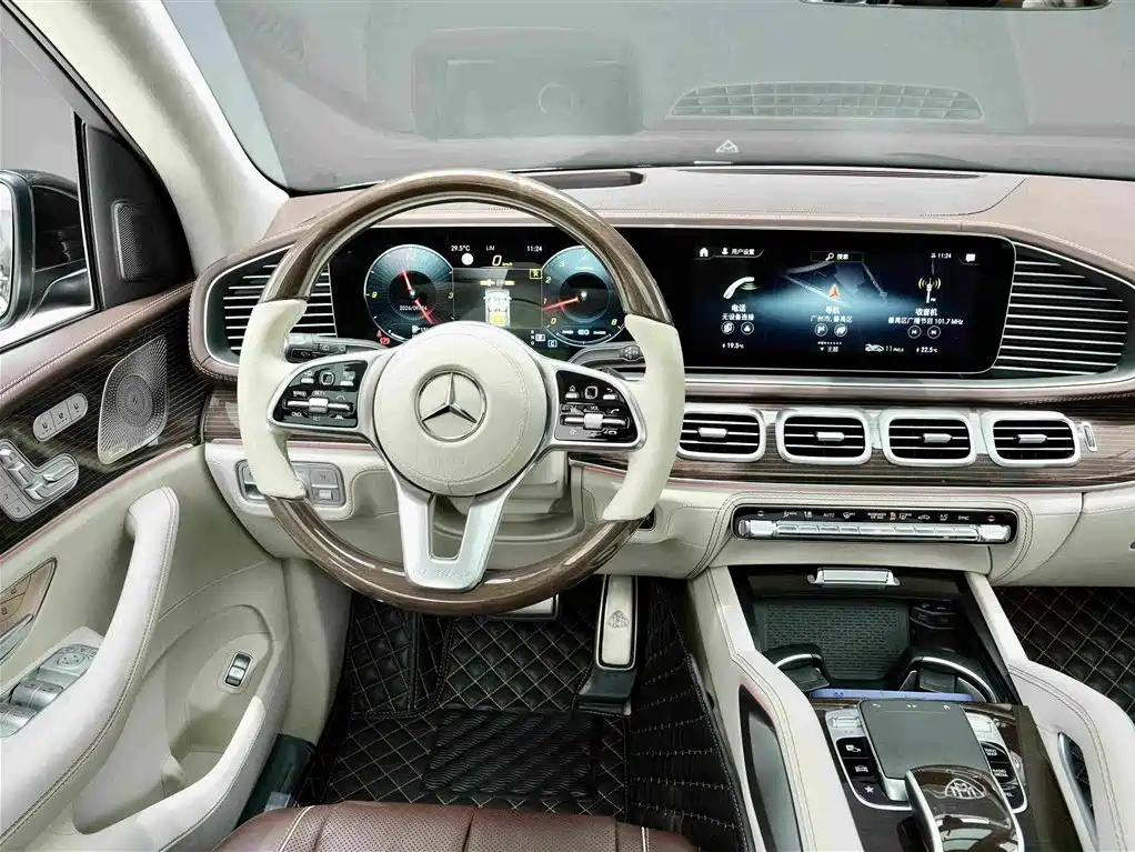 Mercedes-Benz GLS — миниатюра 15