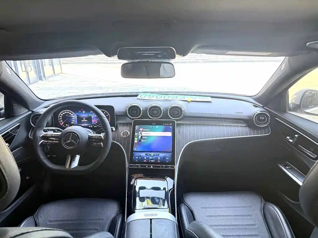 Mercedes-Benz C-Class — миниатюра 5