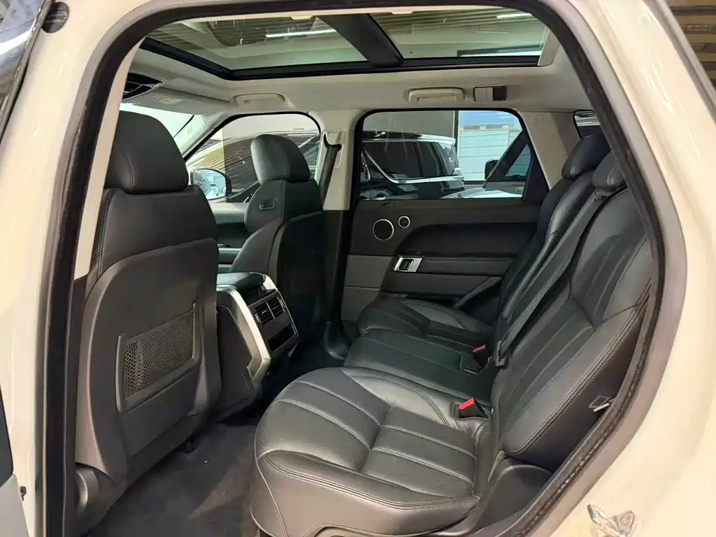 Land Rover Sport — миниатюра 7