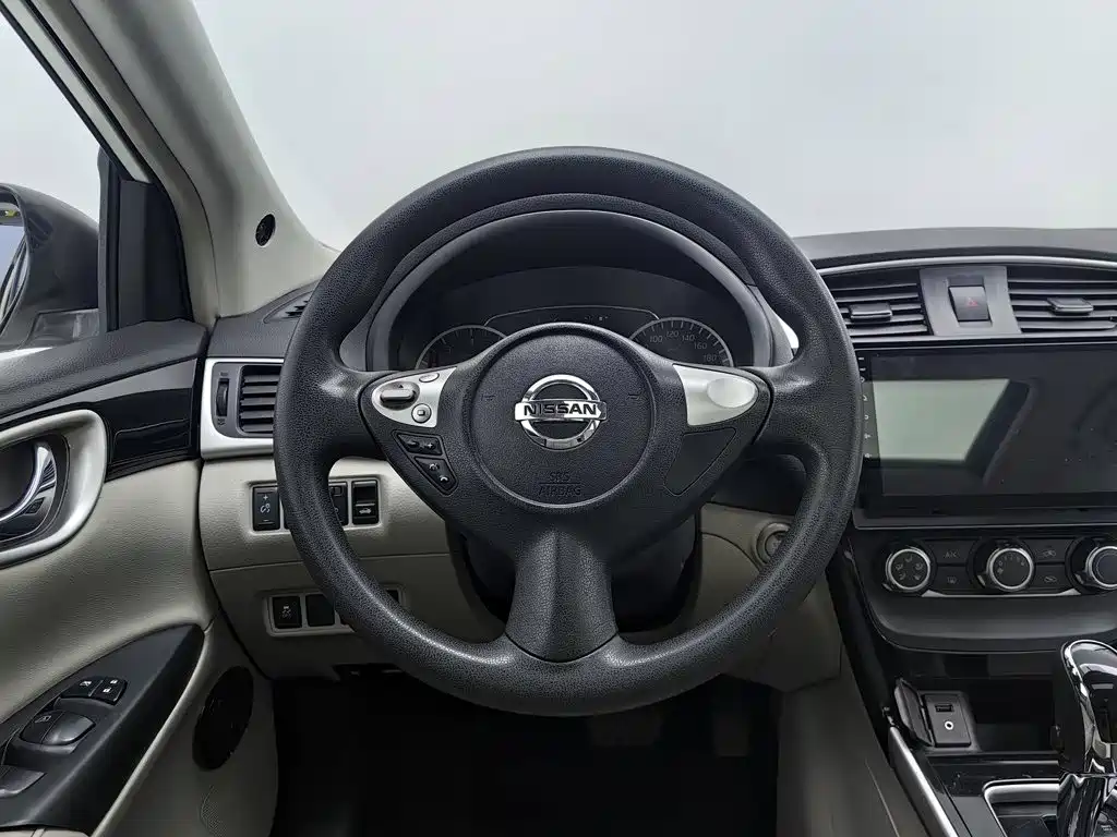 Nissan Sylphy — миниатюра 11