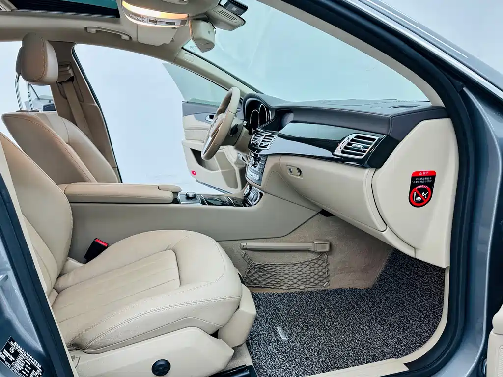 Mercedes-Benz CLS — миниатюра 10