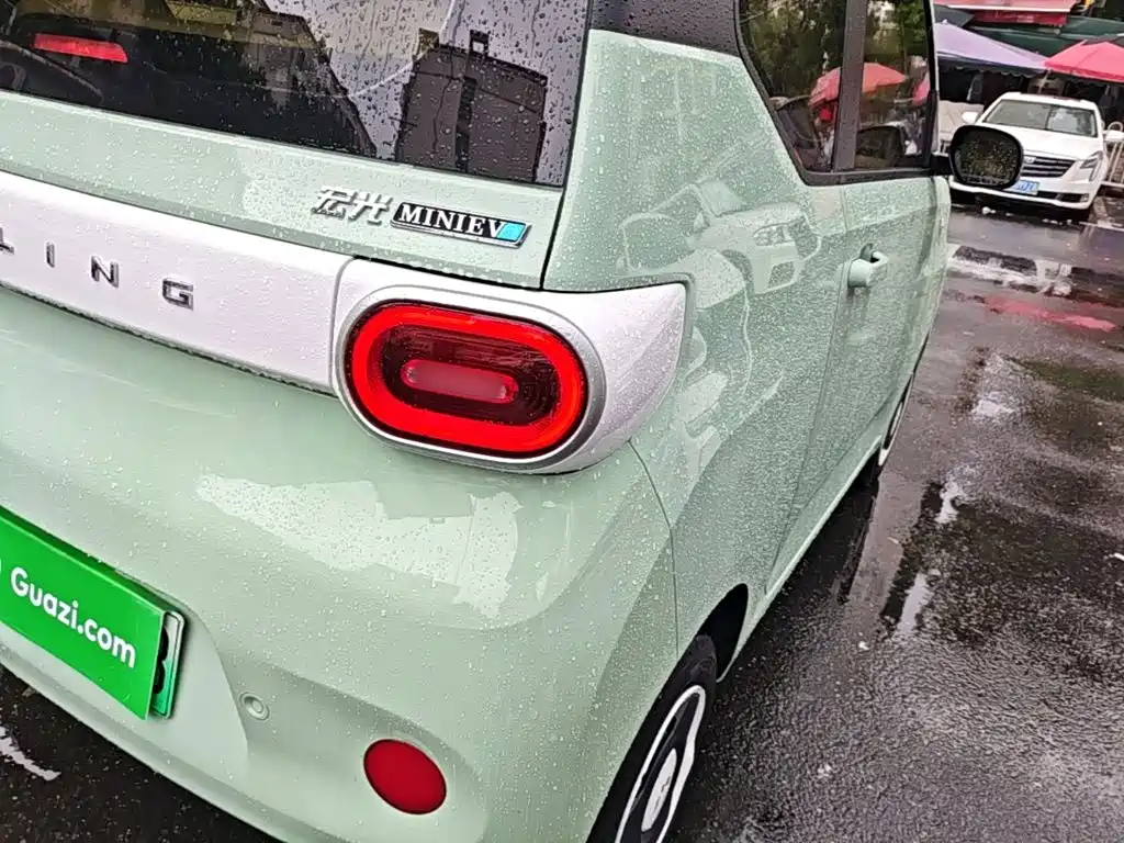Wuling MINIEV — миниатюра 8