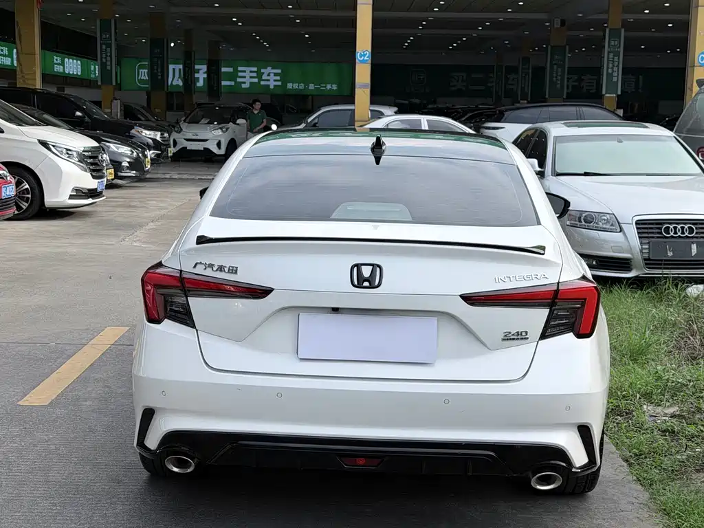 Honda Integra — миниатюра 13