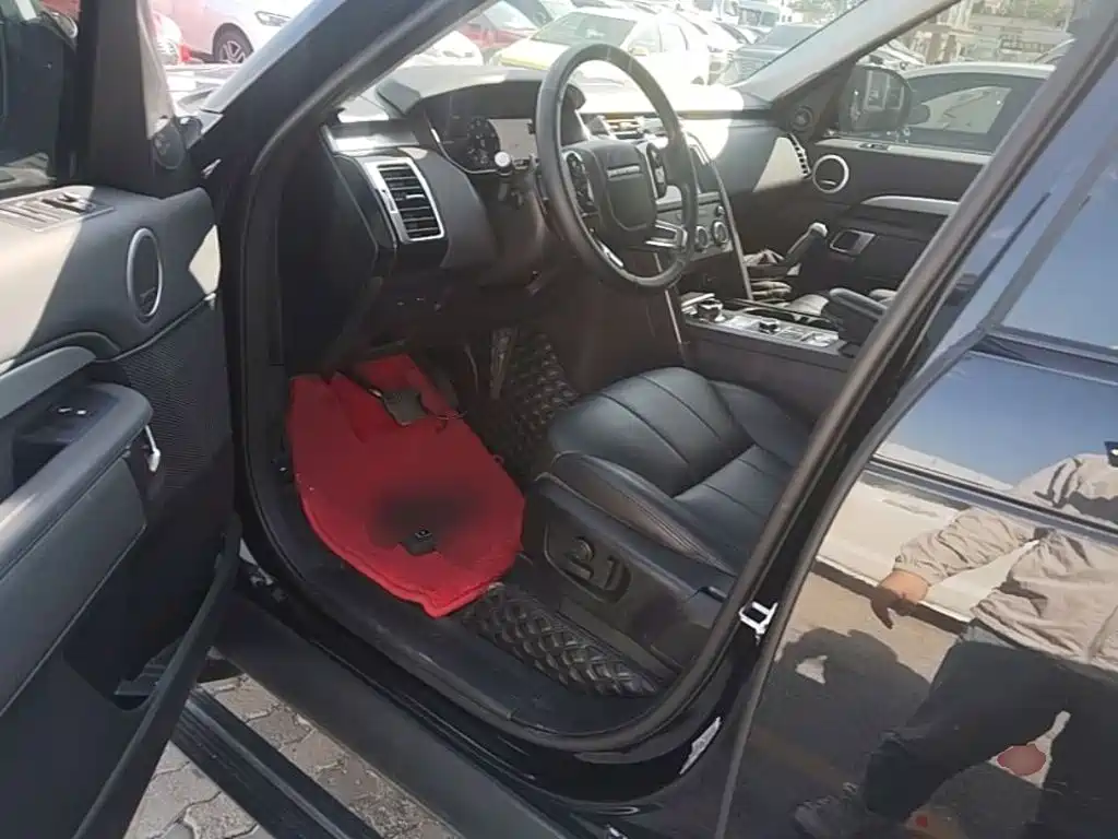 Land Rover Discovery — миниатюра 12