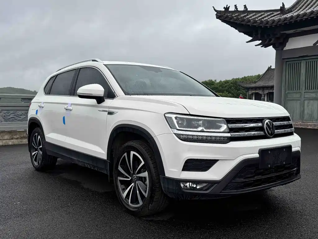 Volkswagen Tharu — миниатюра 3