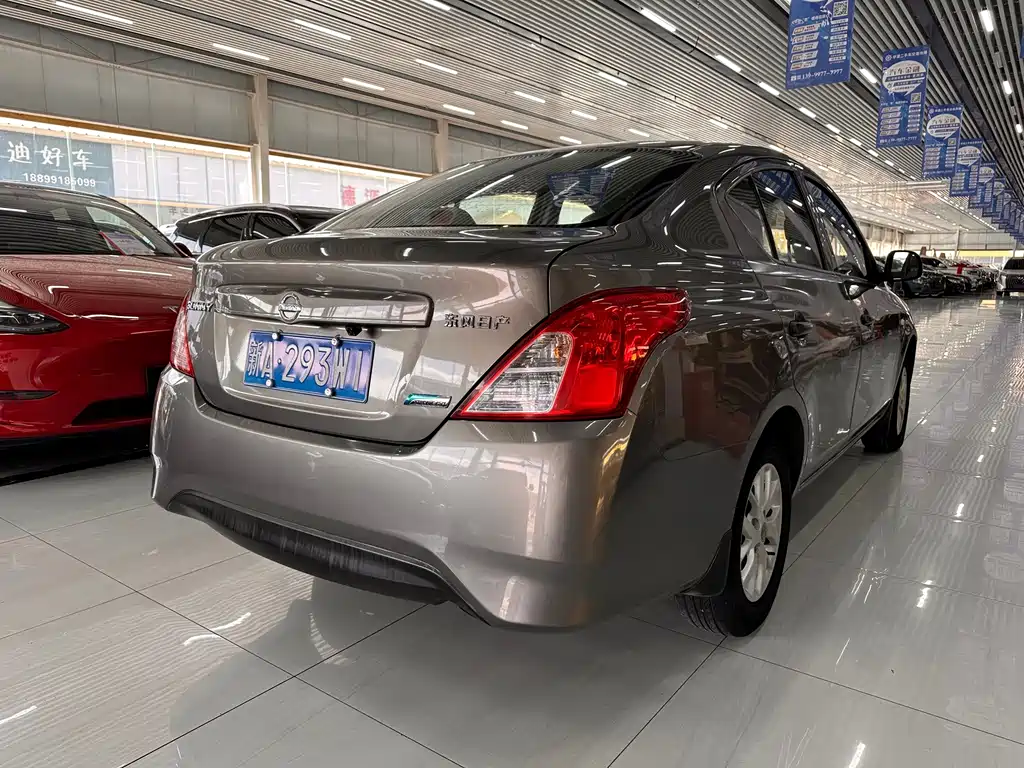 Nissan Sunny — миниатюра 6