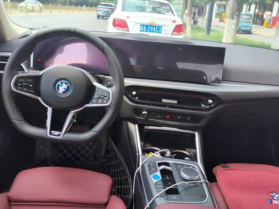 BMW i3 — миниатюра 12