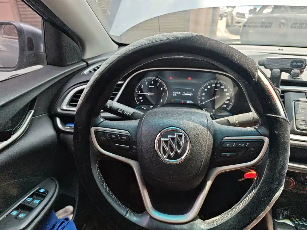 Buick Excelle — миниатюра 3