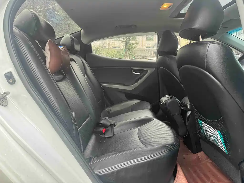 Hyundai Elantra 2015 1.6L AT Lead