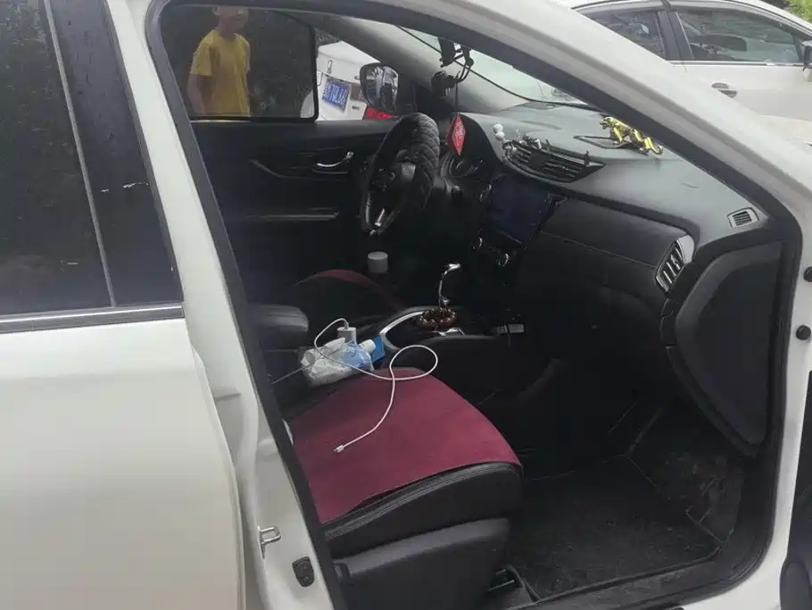 Nissan X-Trail — миниатюра 8