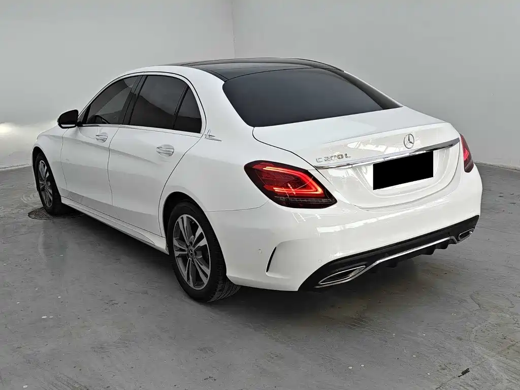 Mercedes-Benz C-Class — миниатюра 9