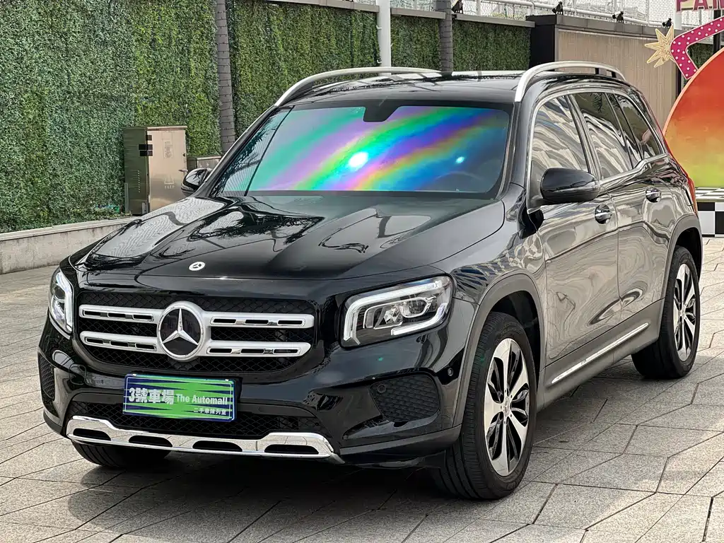 Mercedes-Benz GLB 2023