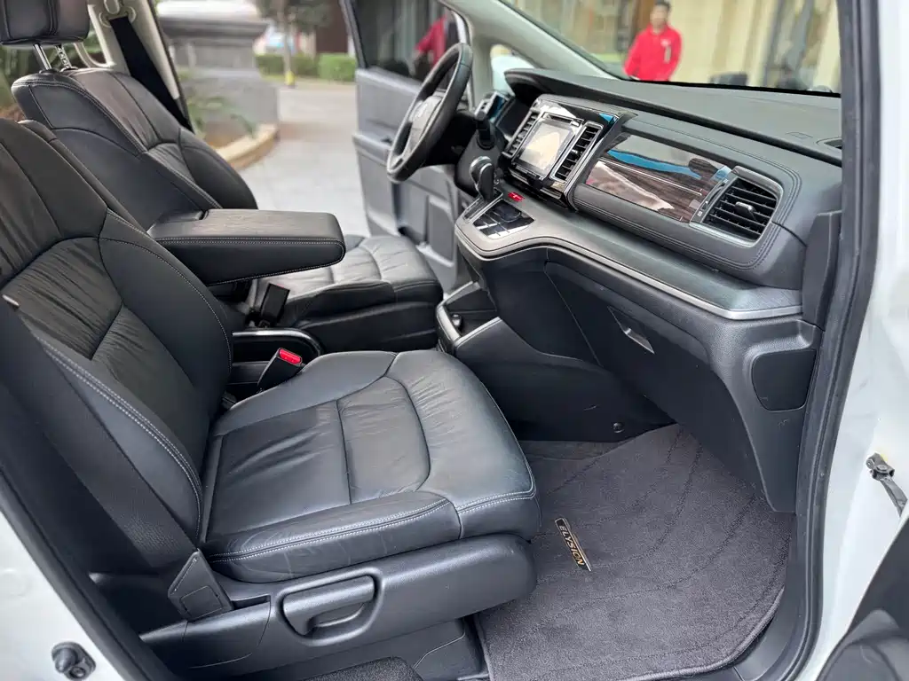 Honda Elysion — миниатюра 8