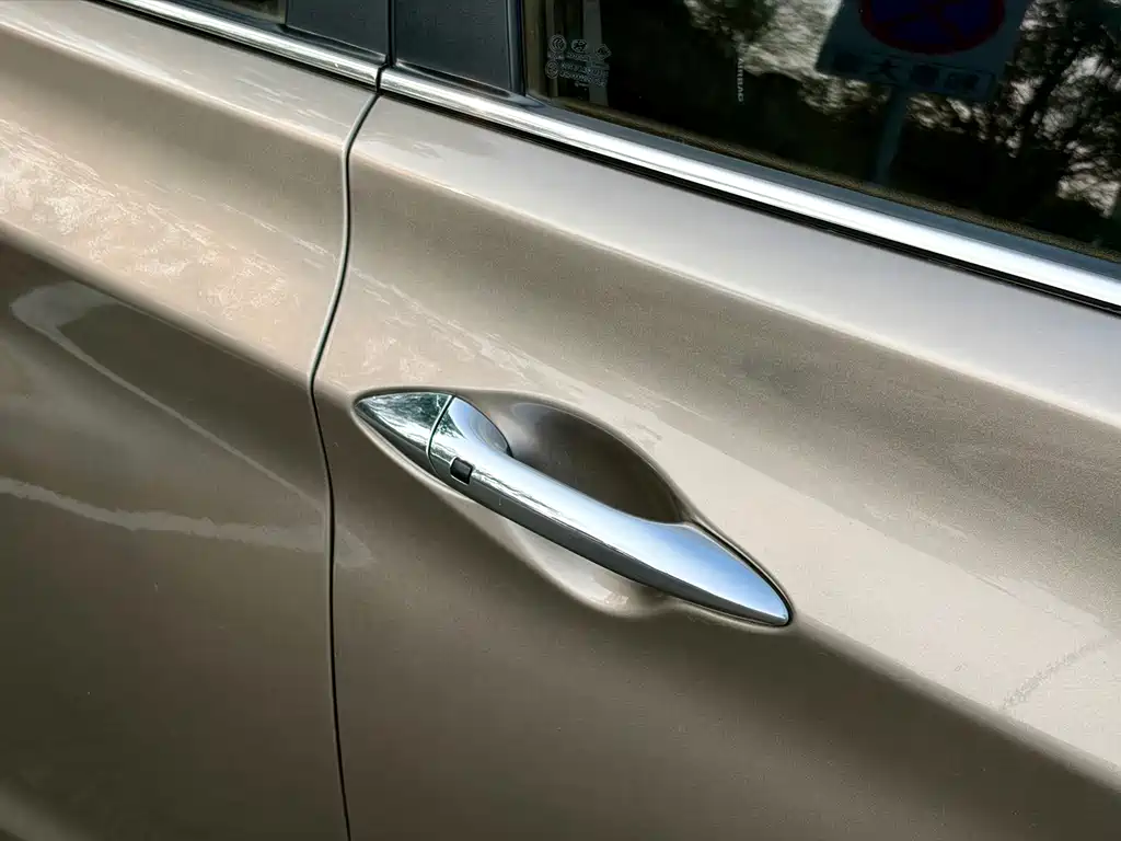 Hyundai Elantra Langdong — миниатюра 23
