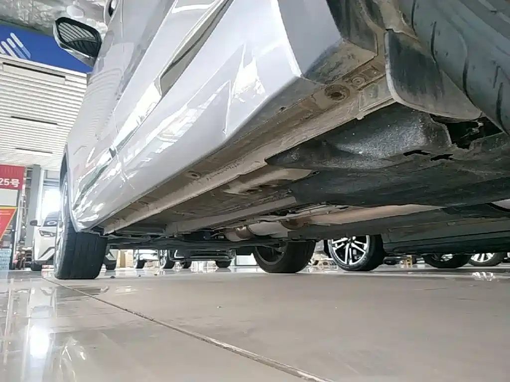 Geely Xingyue L — миниатюра 22