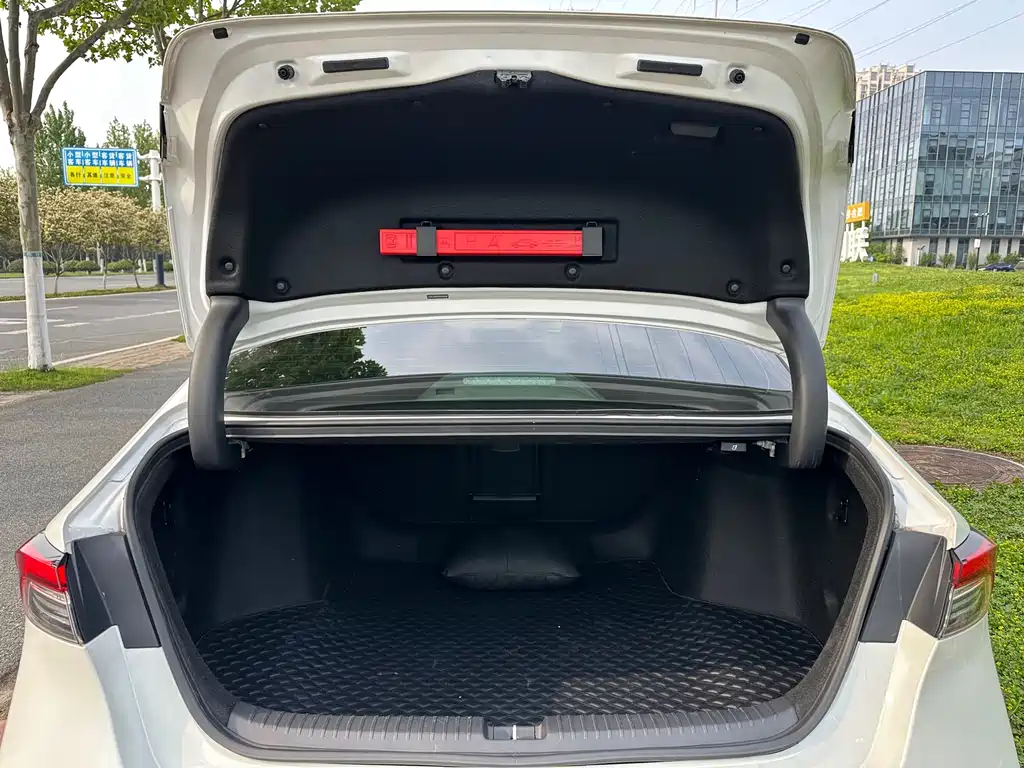 Honda Inspire 2023 260TURBO