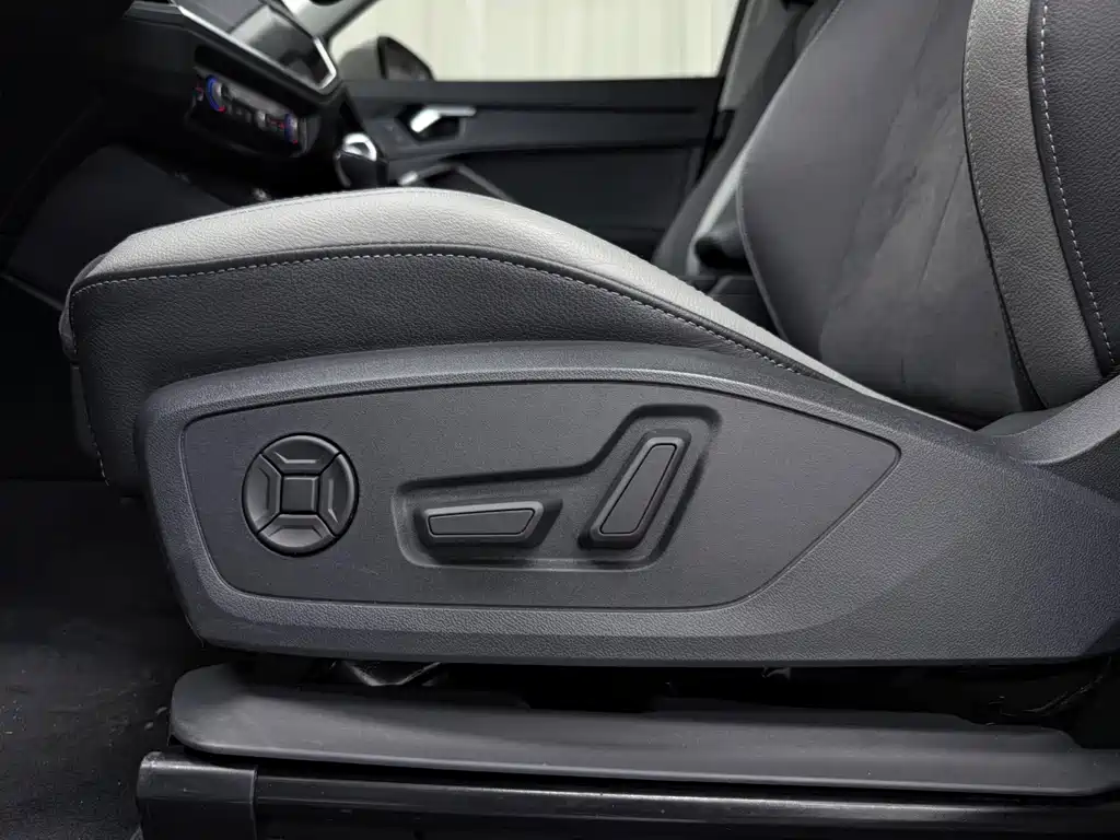 Audi Q3 — миниатюра 14