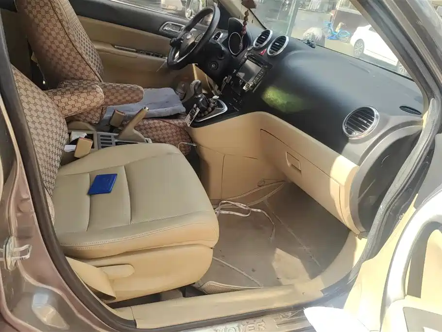 Haval H6 2011 2.0L MT