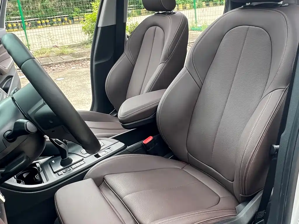 BMW X1 2022 sDrive25Li Lead